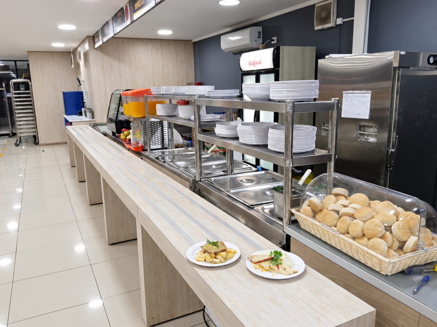 Línea de servicio de un casino corporativo de Outfood